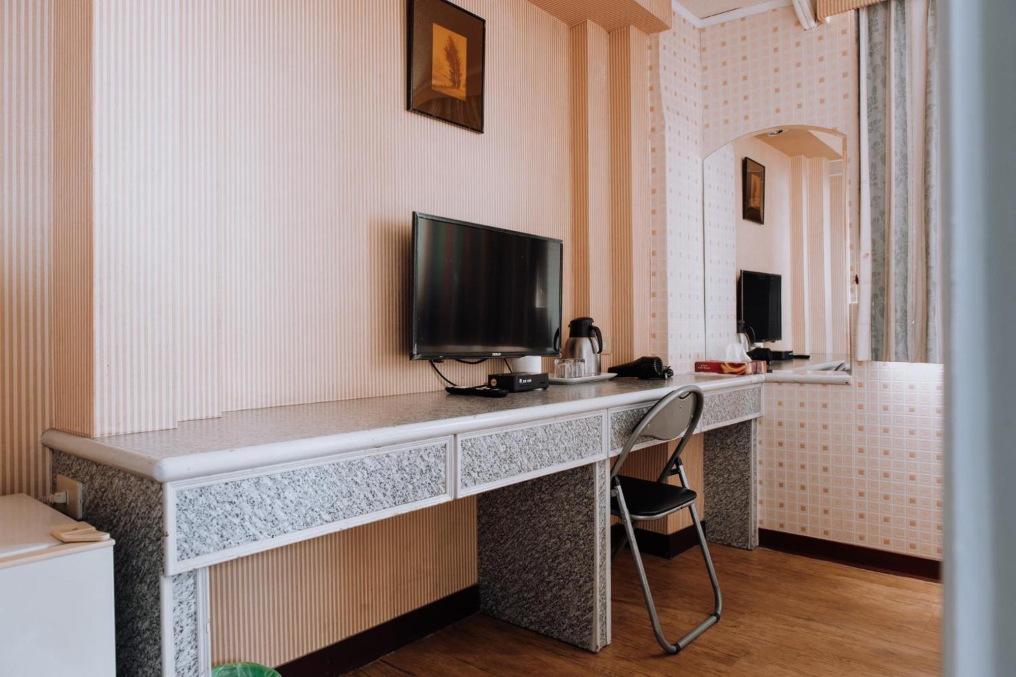 Tong Hsin Hotel Pingtung 외부 사진