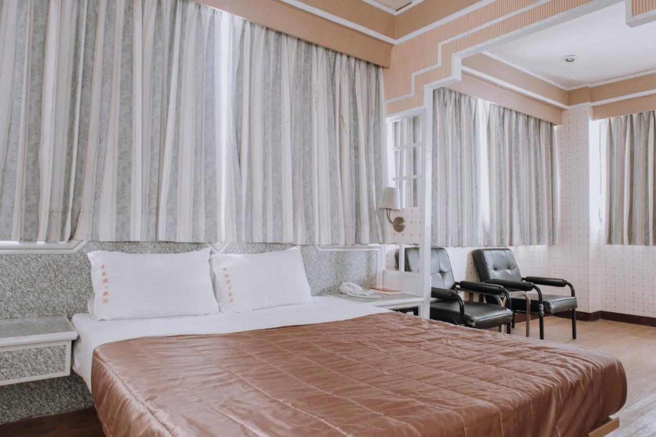 Tong Hsin Hotel Pingtung 외부 사진