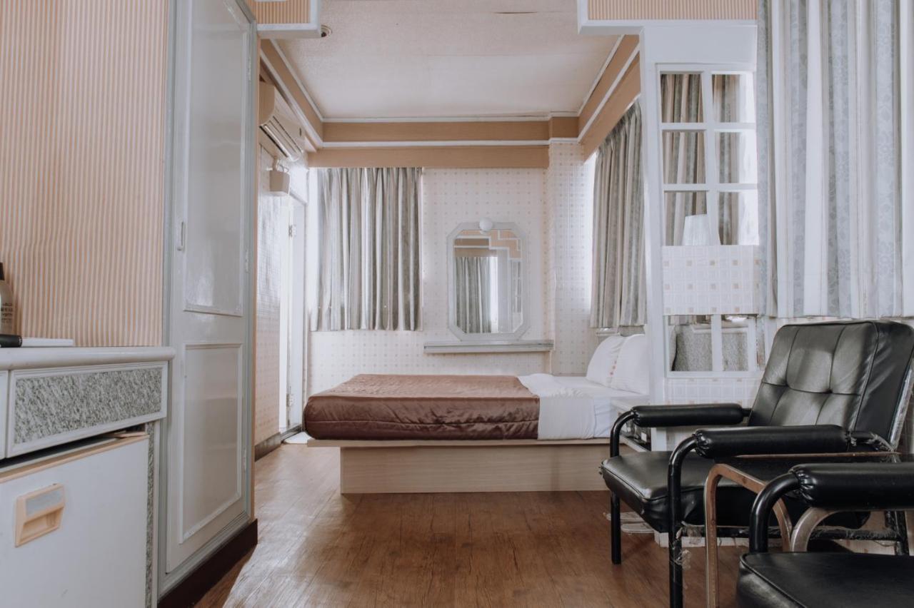 Tong Hsin Hotel Pingtung 외부 사진