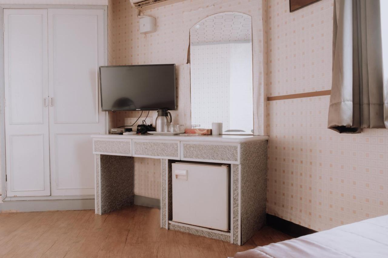 Tong Hsin Hotel Pingtung 외부 사진